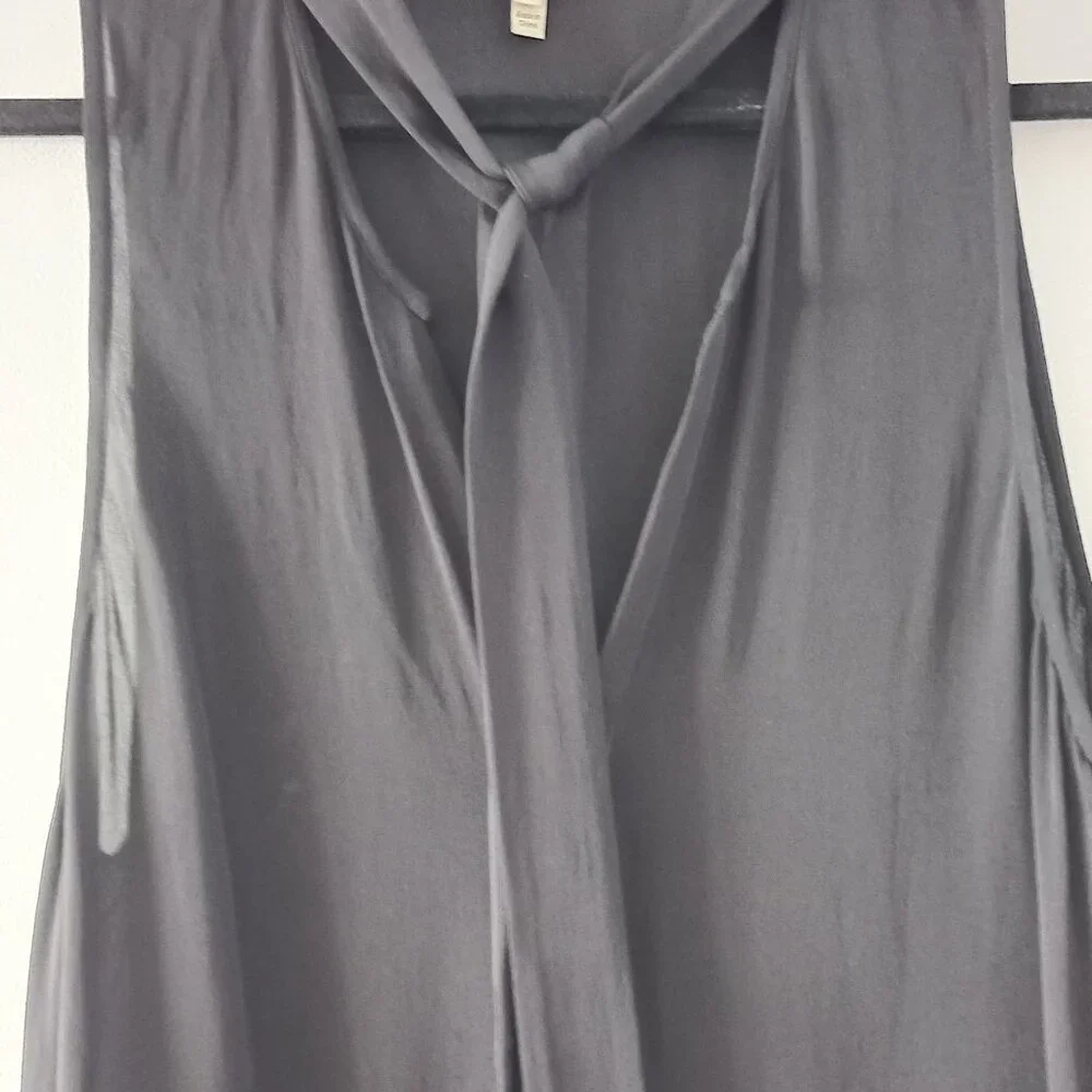 JOIE (ANTHROPOLOGIE) black silk sleeveless peplum blouse with bow - Picture 7 of 9